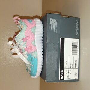 Toddler girls New Balance Playgruv